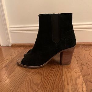 Toms open toed booties